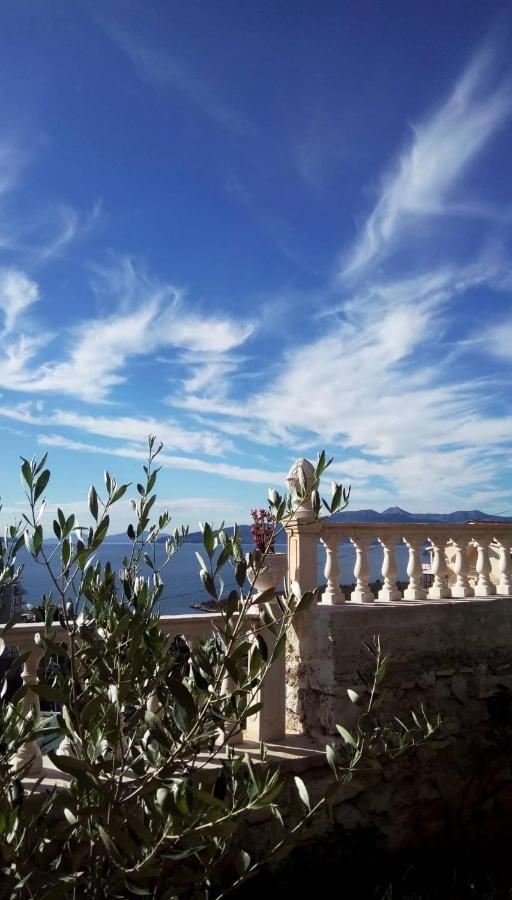 Aris * Sarandë