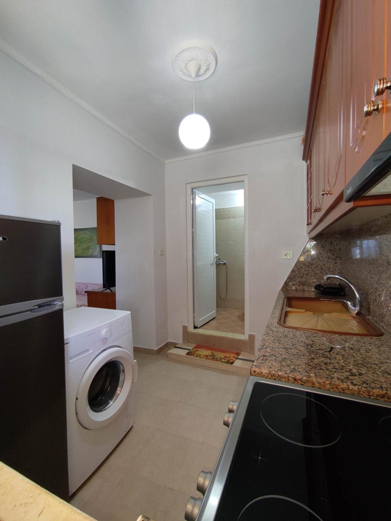 Aris Apartment